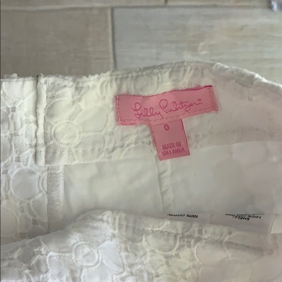 White lace Lilly Pulitzer Shorts! - Picture 2 of 3